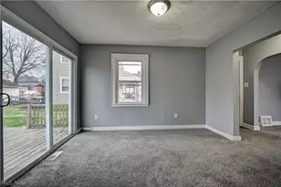 1379 Maryland Ave SW, Canton, OH 44710 - Photo 8
