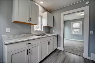 1379 Maryland Ave SW, Canton, OH 44710 - Photo 10