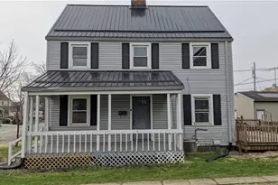 1379 Maryland Ave SW, Canton, OH 44710 - Photo 2