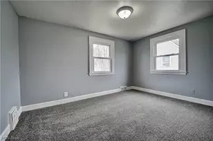 1379 Maryland Ave SW, Canton, OH 44710 - Photo 14