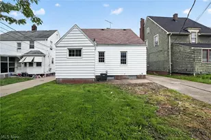 10204 McCracken Blvd, Garfield Heights, OH 44125 - Photo 24