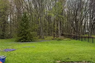 1263 Nicola Dr, Aurora, OH 44202 - Photo 2