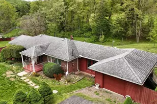 120 Bonnie Beth Dr, Wellsburg, WV 26070 - Photo 4