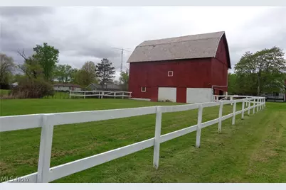 3303 Akins Road, North Royalton, OH 44133 - Photo 32