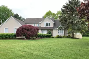 6740 Rockport Ln, Mentor, OH 44060 - Photo 2