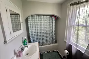 1127 East Ave, Akron, OH 44307 - Photo 16
