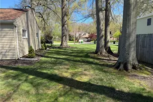254 Vinewood Dr, Avon Lake, OH 44012 - Photo 6