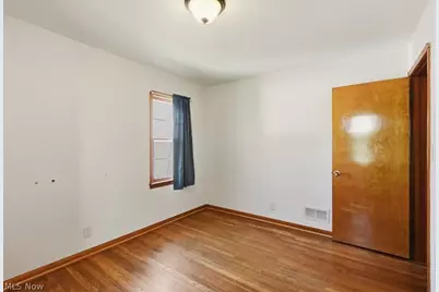 125 Meadowlane Road, Green Hills, OH 44131 - Photo 18