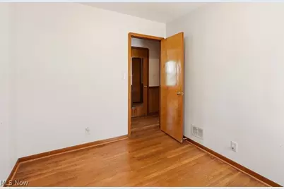 125 Meadowlane Road, Green Hills, OH 44131 - Photo 14