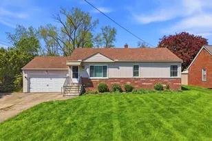 125 Meadowlane Rd, Green Hills, OH 44131 - Photo 1