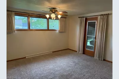 1034 N Pasadena Avenue, Elyria, OH 44035 - Photo 16