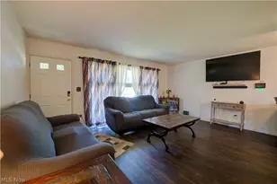 3805 N Hogan Dr, Lorain, OH 44053 - Photo 2