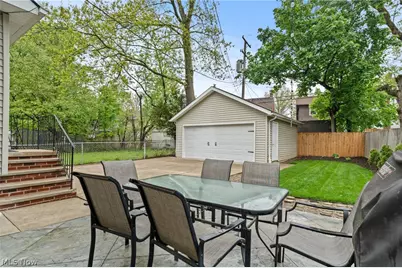 3273 Meadowbrook Boulevard, Cleveland Heights, OH 44118 - Photo 34