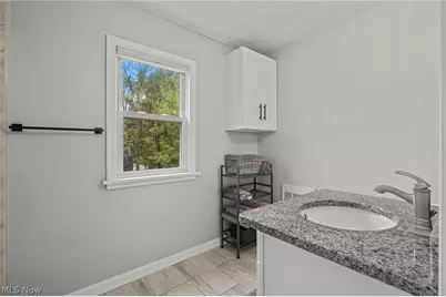3273 Meadowbrook Boulevard, Cleveland Heights, OH 44118 - Photo 20