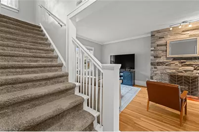 3273 Meadowbrook Boulevard, Cleveland Heights, OH 44118 - Photo 16