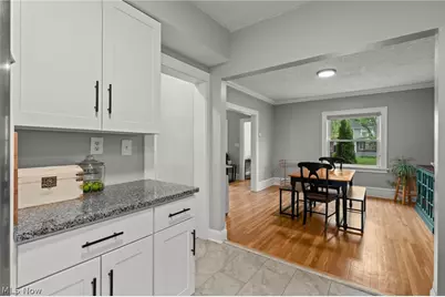3273 Meadowbrook Boulevard, Cleveland Heights, OH 44118 - Photo 4