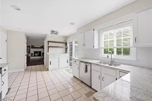 10230 New Buffalo Rd, Canfield, OH 44406 - Photo 18