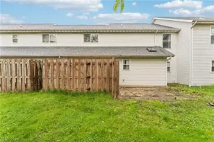 23208 Bennington Hamlet Cir, Euclid, OH 44123 - Photo 26
