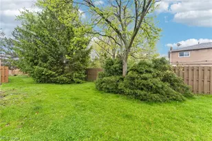 23208 Bennington Hamlet Cir, Euclid, OH 44123 - Photo 30