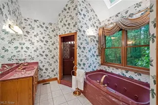 189 Ballantrae Dr, Sagamore Hills, OH 44067 - Photo 18
