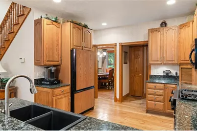 189 Ballantrae Drive, Sagamore Hills, OH 44067 - Photo 8