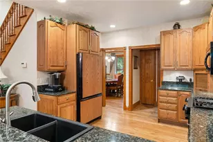 189 Ballantrae Dr, Sagamore Hills, OH 44067 - Photo 8