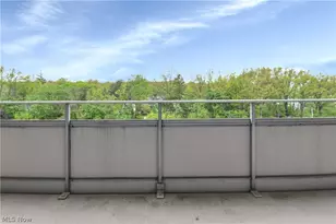 12900 Lake Ave, Oakwood, OH 44107 - Photo 26