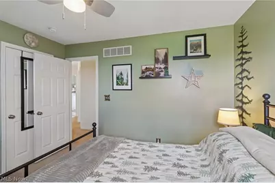 2721 Krska Place, Barberton, OH 44203 - Photo 24