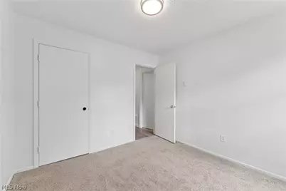 102 California Avenue, Elyria, OH 44035 - Photo 22
