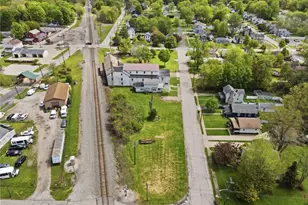 57 W Union St, Geneva, OH 44041 - Photo 32