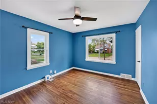 4186 Lambert Rd, South Euclid, OH 44121 - Photo 18