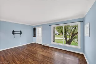 4186 Lambert Rd, South Euclid, OH 44121 - Photo 4