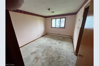 156 Cooper Foster Park Road W, Lorain, OH 44053 - Photo 6