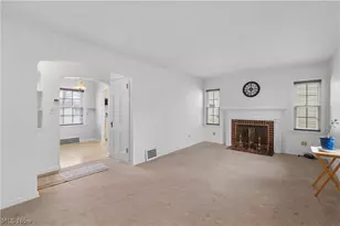 1211 Sunset Rd, Mayfield Heights, OH 44124 - Photo 10