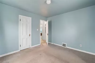 1211 Sunset Road, Mayfield Heights, OH 44124 - Photo 16