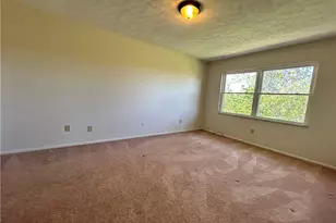 4309 Earl Dr, Steubenville, OH 43952 - Photo 6