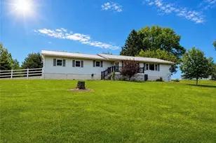 305 North Dr, Somerset, OH 43783 - Photo 4