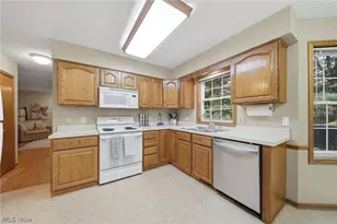 8714 Billendon Cir NW, North Canton, OH 44720 - Photo 12