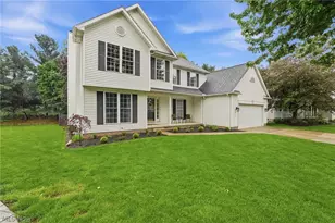 8714 Billendon Cir NW, North Canton, OH 44720 - Photo 2