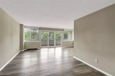 12900 Lake Avenue #314, Oakwood, OH 44107 - Photo 2