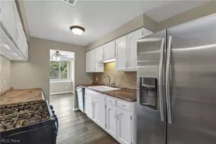 12900 Lake Ave, Oakwood, OH 44107 - Photo 16