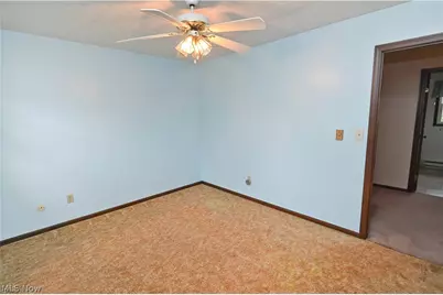 5618 London Drive, Austintown, OH 44515 - Photo 24