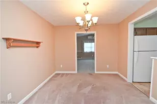 5618 London Dr, Austintown, OH 44515 - Photo 8