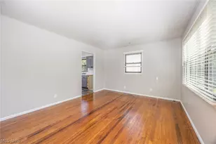 601 41st St, Vienna, WV 26105 - Photo 10