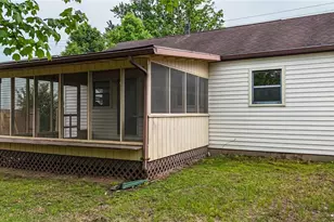 601 41st St, Vienna, WV 26105 - Photo 4