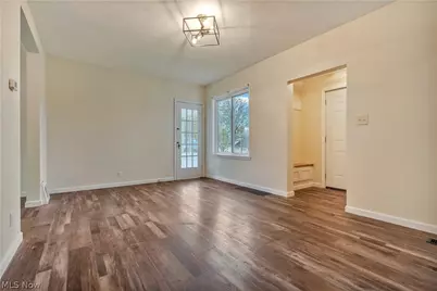 1419 22nd Street NE, Canton, OH 44714 - Photo 6