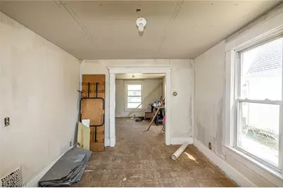 1107 W 2nd Street, Lorain, OH 44052 - Photo 4