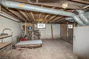 1107 W 2nd St, Lorain, OH 44052 - Photo 28