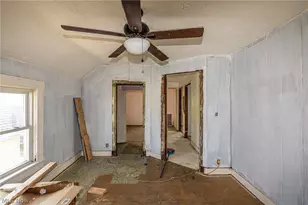 1107 W 2nd St, Lorain, OH 44052 - Photo 46