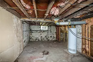 1107 W 2nd St, Lorain, OH 44052 - Photo 26